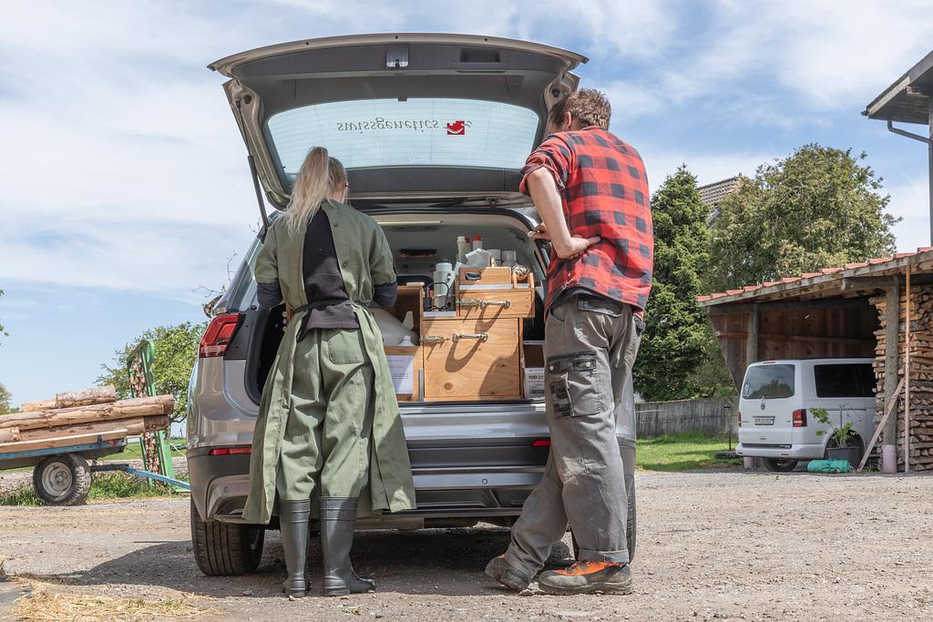 Der Beitrag erklärt, wann Schnelligkeit beim Samenhandling wichtig ist und warum bei der eigentlichen Besamung Sorgfalt und exakte Platzierung entscheidend sind.